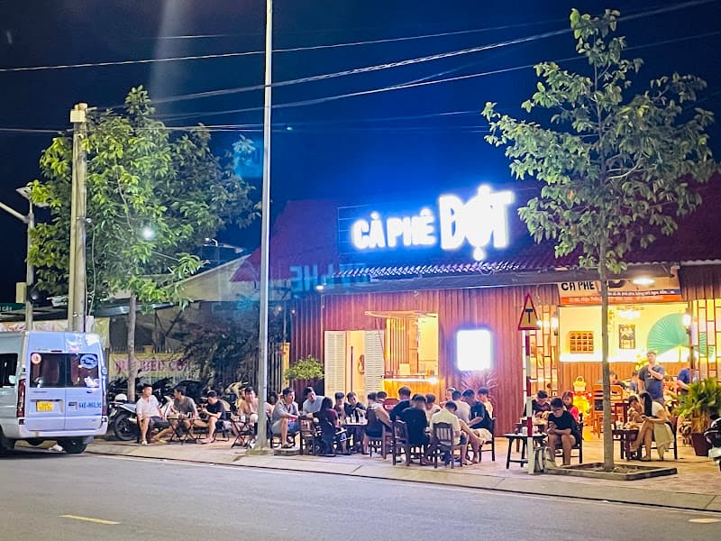 CÀ PHÊ DỢT VĨNH LONG