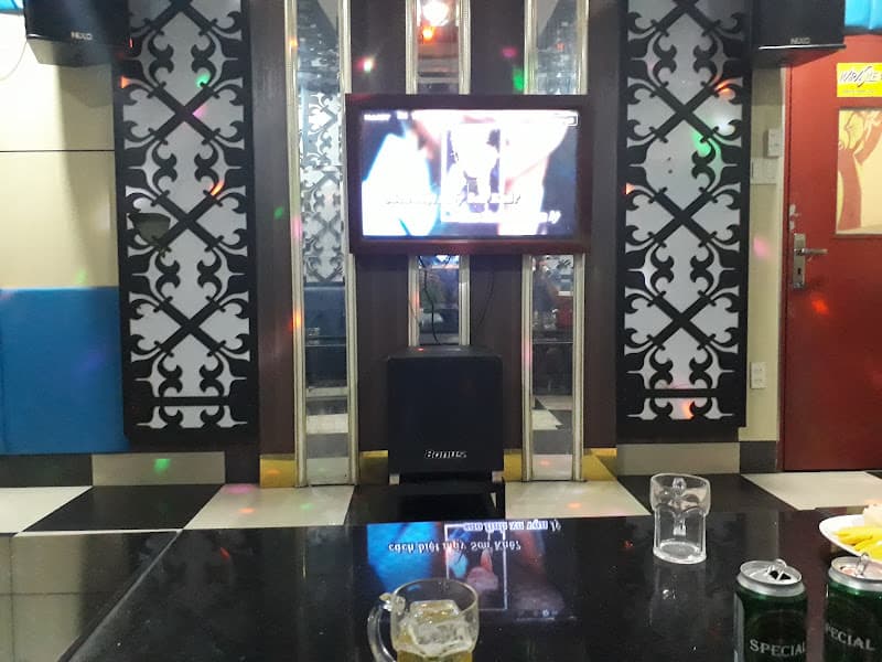 Ảnh bìa Karaoke Huong Quynh Nhu