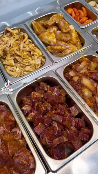 Hình ảnh BEE BUK_buffet Lẩu Nướng Chảo Gang - 4