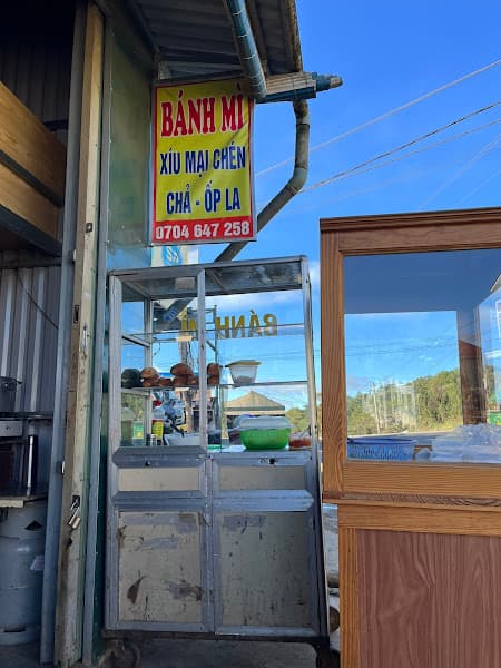 Hình ảnh Bánh Mì Xíu Mại Siêu Ngon - 4