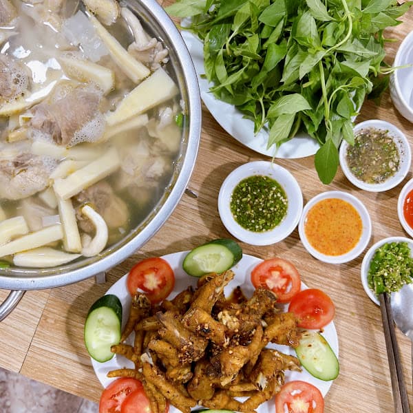 Hình ảnh Lẩu gà lá é siêu hẻm Ấp Ánh Sáng - Tao Ngộ Quán - 2