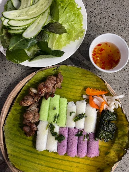 Hình ảnh Phố Mới - Bánh hỏi thịt nướng - 2