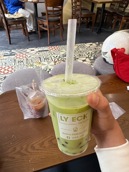 Hình ảnh Ly Eck Cafe cá Koi & Karaoke - 3