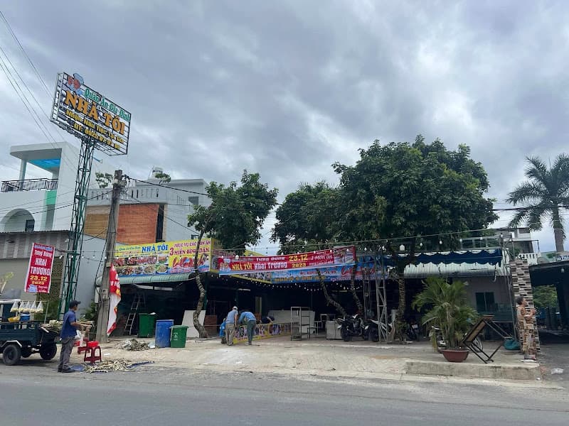 Quán ăn gia đình Nhà Tôi