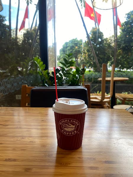 Hình ảnh Highlands Coffee Sunsquare HN - 4