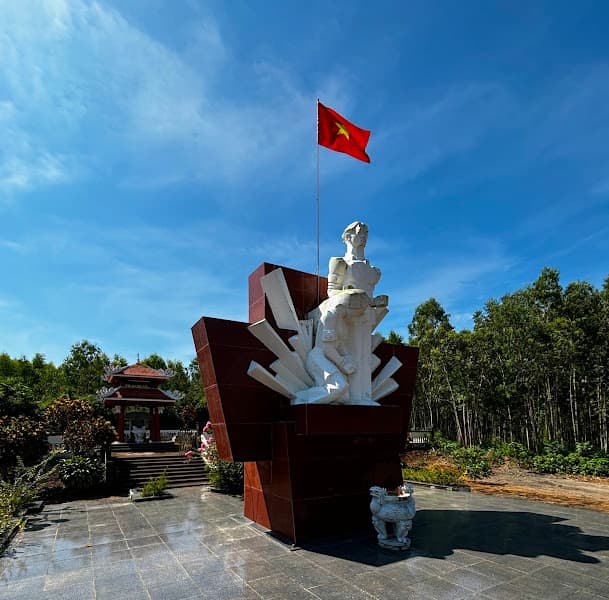 Ảnh bìa Địa đạo Đám Toái