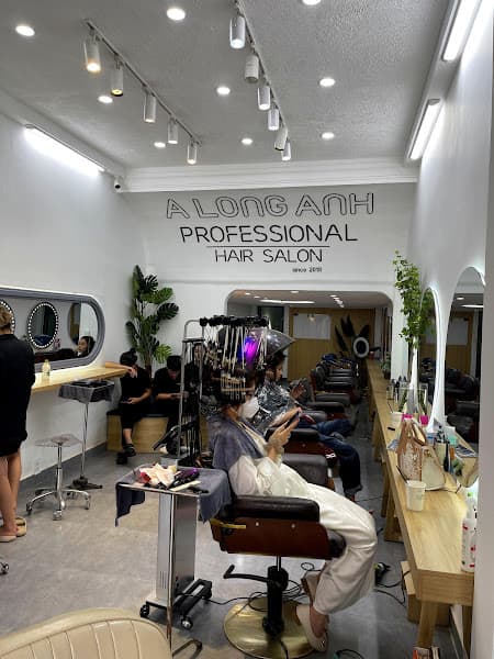 Hình ảnh Tín Eris Hair Salon - Viện Chăm Sóc Tóc Nam Nữ Hàng Đầu Gia Lai - 2