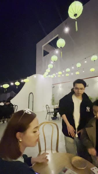 Hình ảnh ViBES Coffee & Tea - 3
