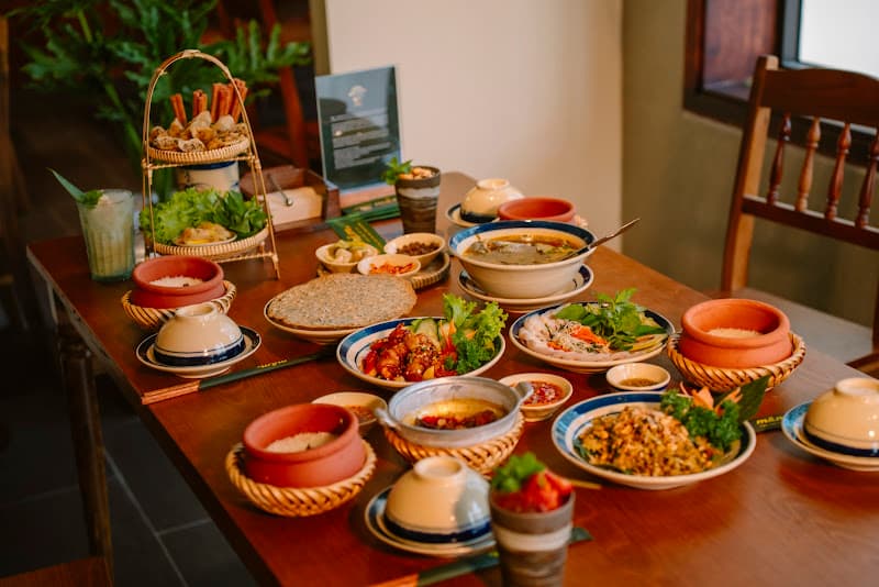 Hình ảnh Mâm - Cơm Việt Lối Huế - 4