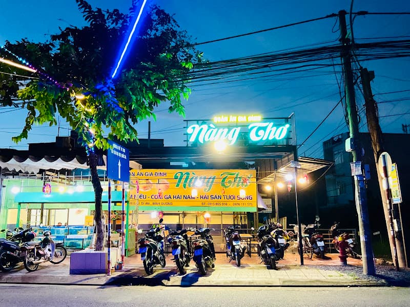 Quán ăn gia đình Nàng Thơ