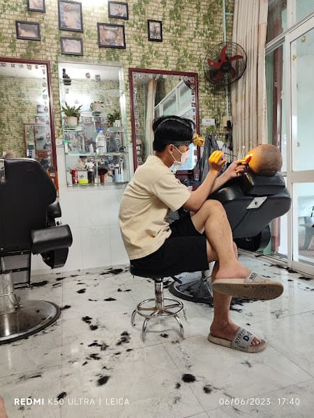 Hình ảnh Tiệm tóc Mạnh Hùng - 3