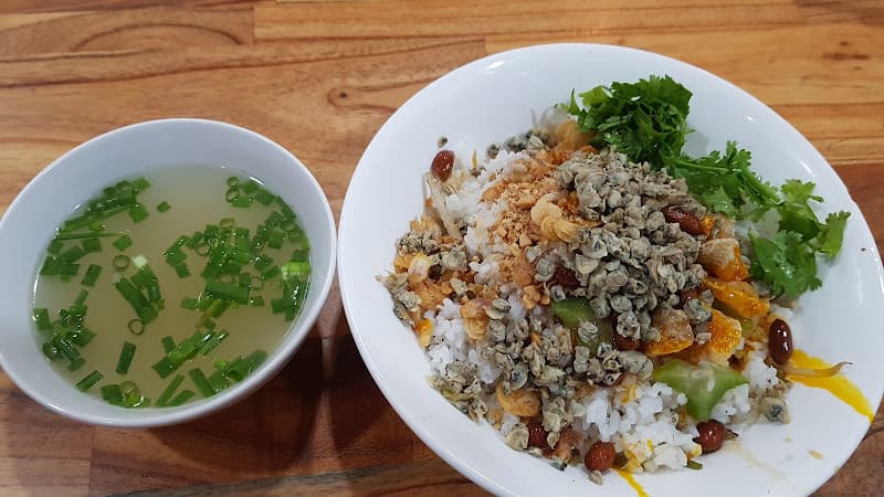Hình ảnh Ăn sáng Cơm hến Trương Định - 4