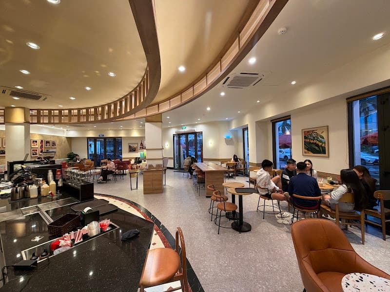 Hình ảnh Highlands Coffee QT09-11 Vincom Shophouse Vinh - 4