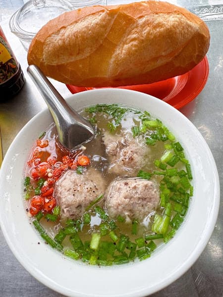 Hình ảnh Bánh mì xíu mại Cô Nhã - 3