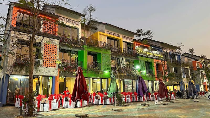 Hình ảnh Nhà Hàng 8 Mái Tú Linh - 6