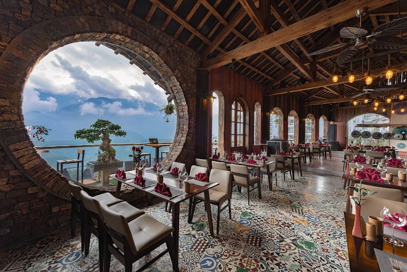 Ảnh bìa Sapa sky view restaurant and bar