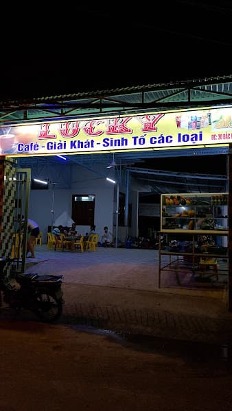 Hình ảnh Cafe Sinh tố Lucky - 2