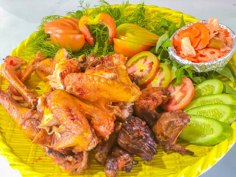 Hình ảnh Quán Ăn Sân Vườn Đất Bến - 2