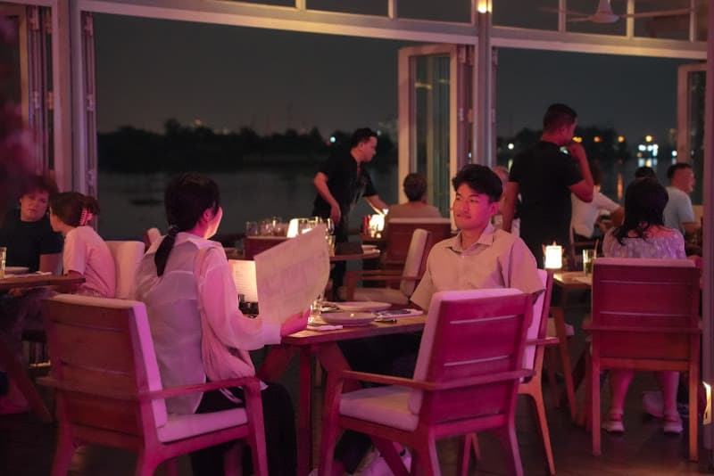 Hình ảnh The Deck Saigon - 5