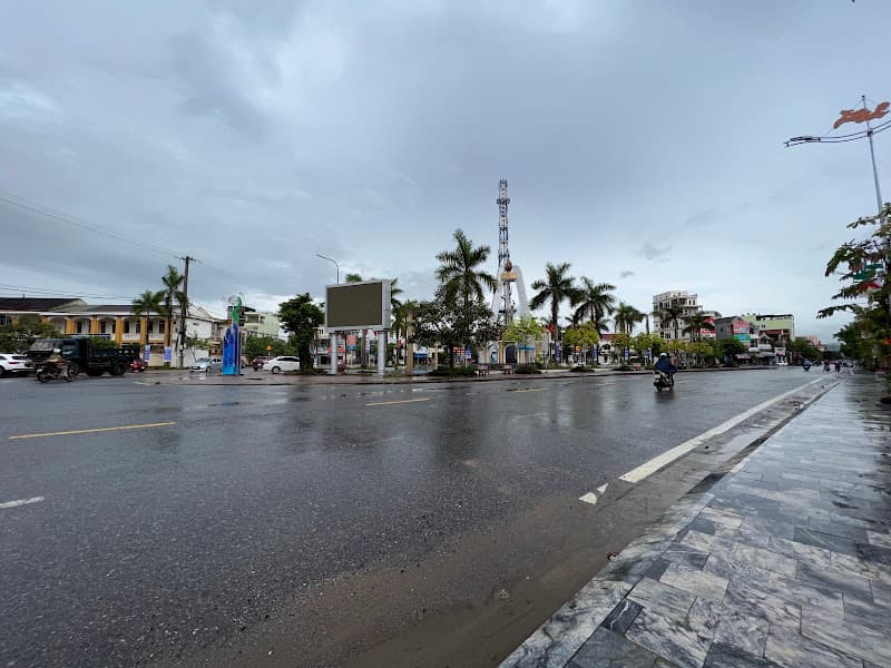 Hình ảnh Tượng đài Binh Biến Đô Lương - 2