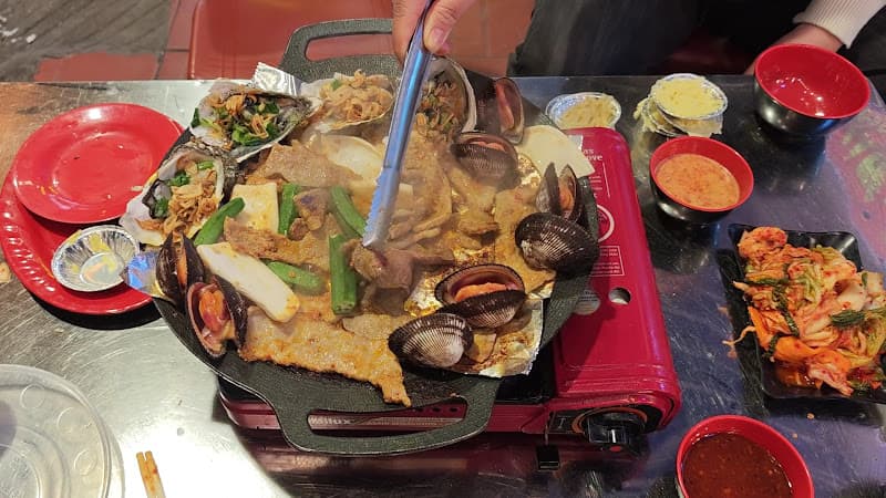 Hình ảnh TiKy Buffet - Thiên đường lẩu nướng - 2