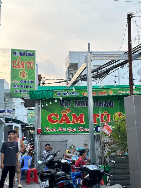 Ảnh bìa Quán Vịt Nấu Chao Cẩm Tú