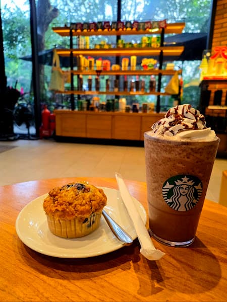 Hình ảnh Starbucks Ecopark - 3