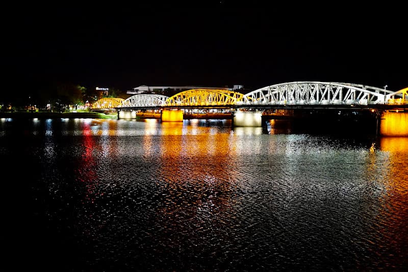 Hình ảnh Tượng đài Phan Bội Châu - 4