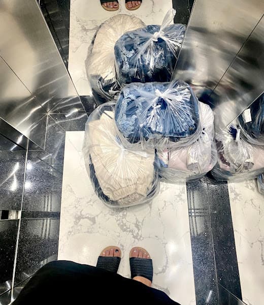 Hình ảnh Giặt Là Sạch Cộng - Giặt Là Mạnh Cường - 3