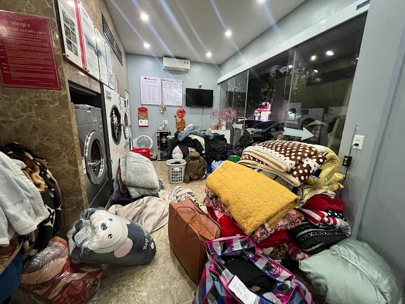 Hình ảnh Giặt Sấy Wash Friends Nguyễn Văn Cừ - 2