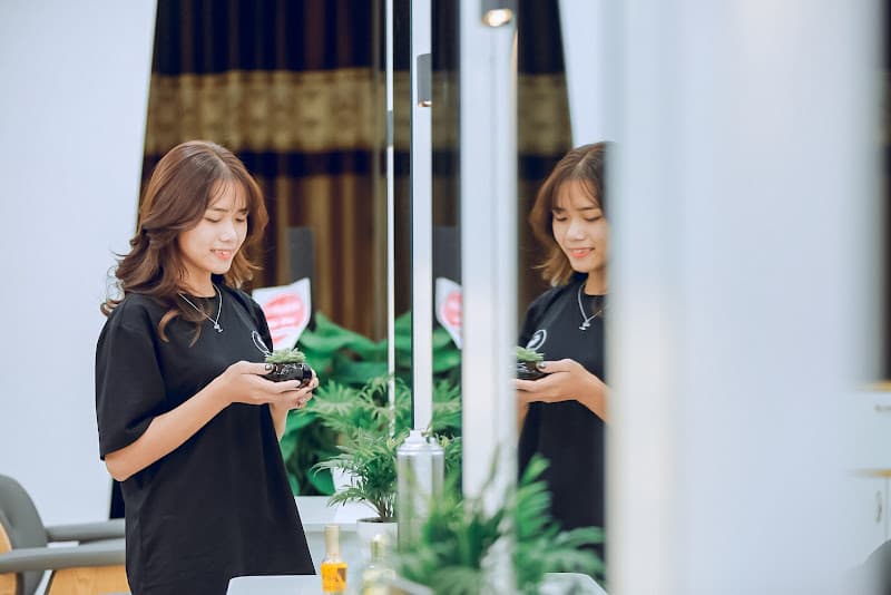 Hình ảnh MV Hair Salon - Khối 5 Thị Trấn Cầu Giát - 6