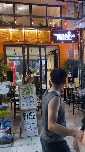 Hình ảnh Bamboo Bistro 1 - 3