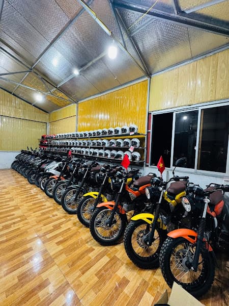 Minh Quy motorbike rental agent