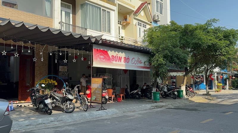 Bún bò Huế - Beef Noodle