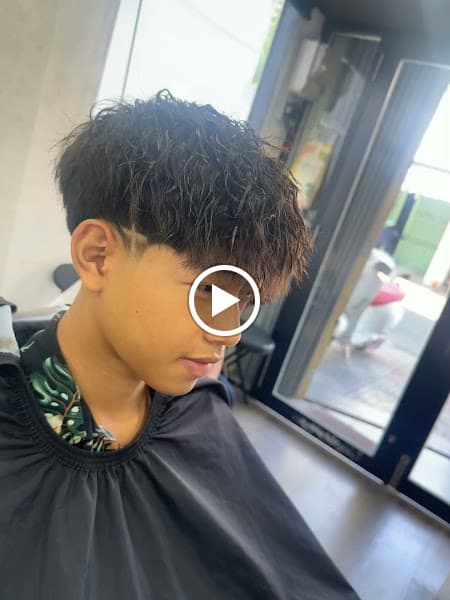 Hình ảnh HuNi BarberHouse - Tiệm Cắt Tóc Nam Nha Trang - 4