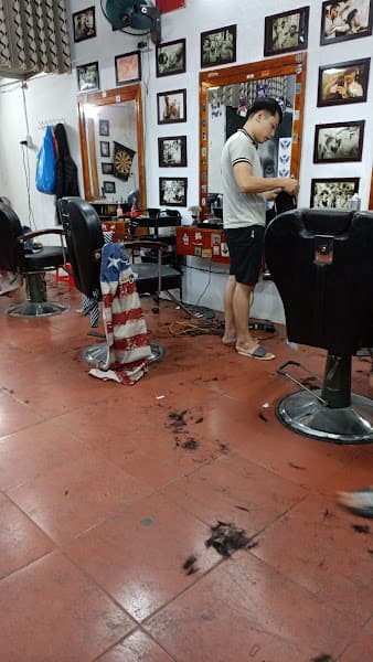 Hình ảnh Cắt tóc nam - Chicano Barbershop - 2