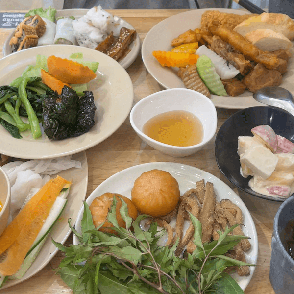Hình ảnh Buffet chay An Tuệ_Thái Hà_ Trung Liệt _ Đống Đa - 4