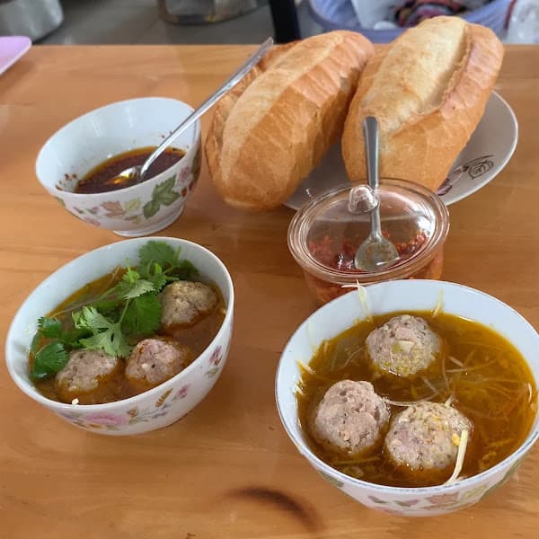 Hình ảnh Bánh Căn - Bánh Mì xíu mại Cô Thu - 2