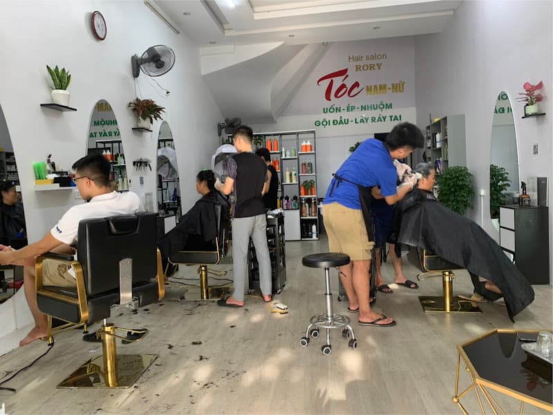 Tiệm cắt tóc nam nữ -Rory hair studios( 76phong định cảng)