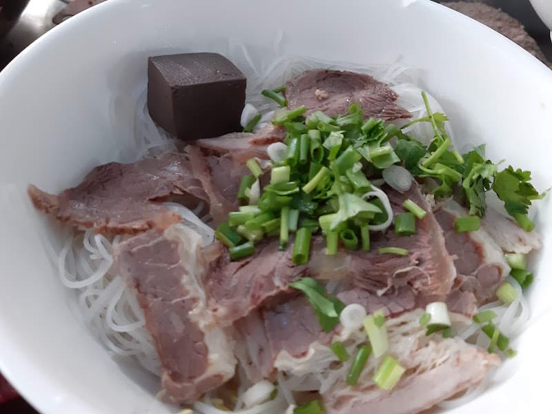 Ảnh bìa Quán bún bò huế