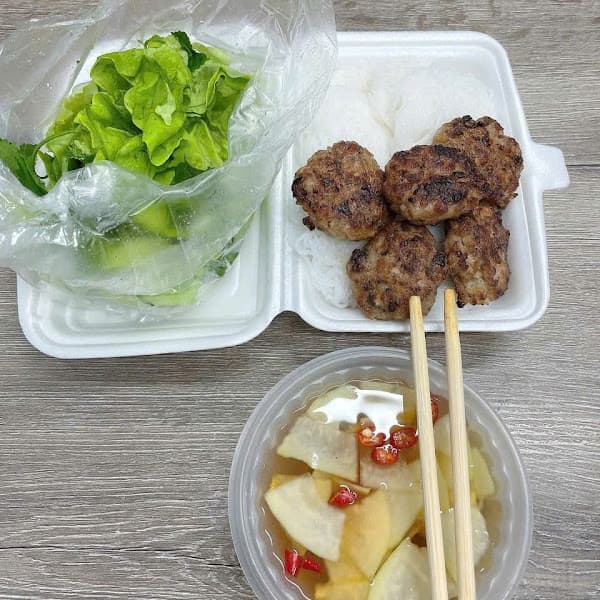 Hình ảnh BÚN CHẢ THỊT NƯỚNG cô THUẬN - 2