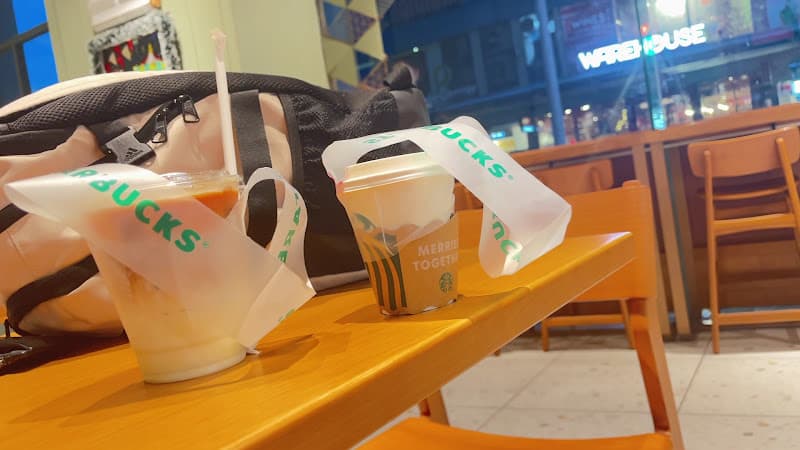 Hình ảnh Starbucks Vincom Thảo Điền - 3