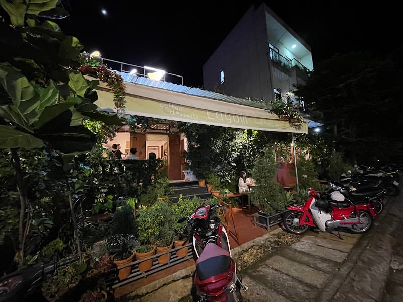 Hình ảnh Lagom Coffee, Tea & Desserts - 4