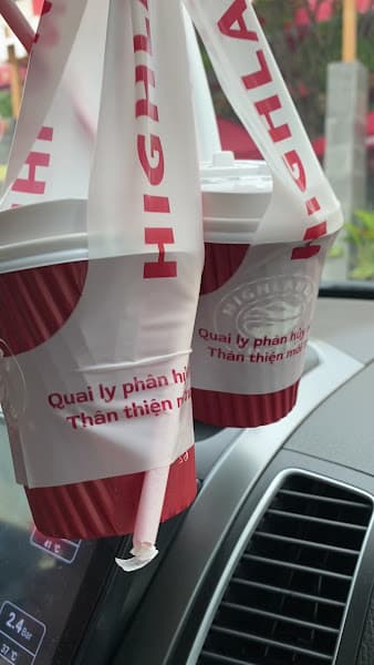 Hình ảnh Highlands Coffee - 3