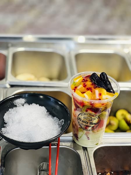 Hình ảnh FRUITS BOWL-BUFFET HOA QUẢ, CHÈ DỪA DẦM - 4