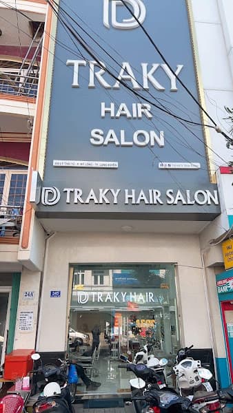 TraKy Hair SaLon