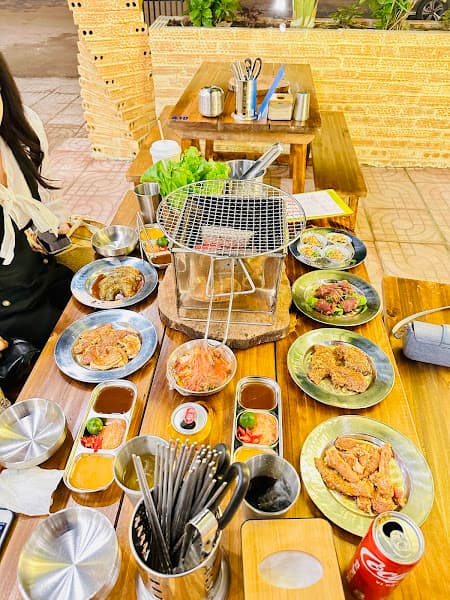 Hình ảnh Xì Xèo - Nướng Than Hoa - Lẩu Thái Tomyum - 3