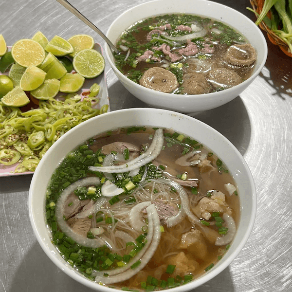 Ảnh bìa Phở Bà Lỏn