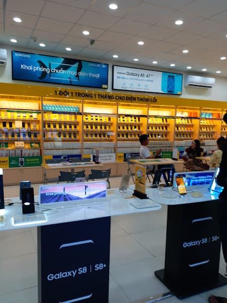 Hình ảnh Thế Giới Di Động Thêm Nhiều Mẫu Nữa - 3