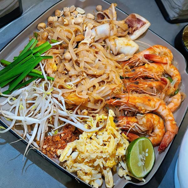 Hình ảnh ChuaChan Thai - 3